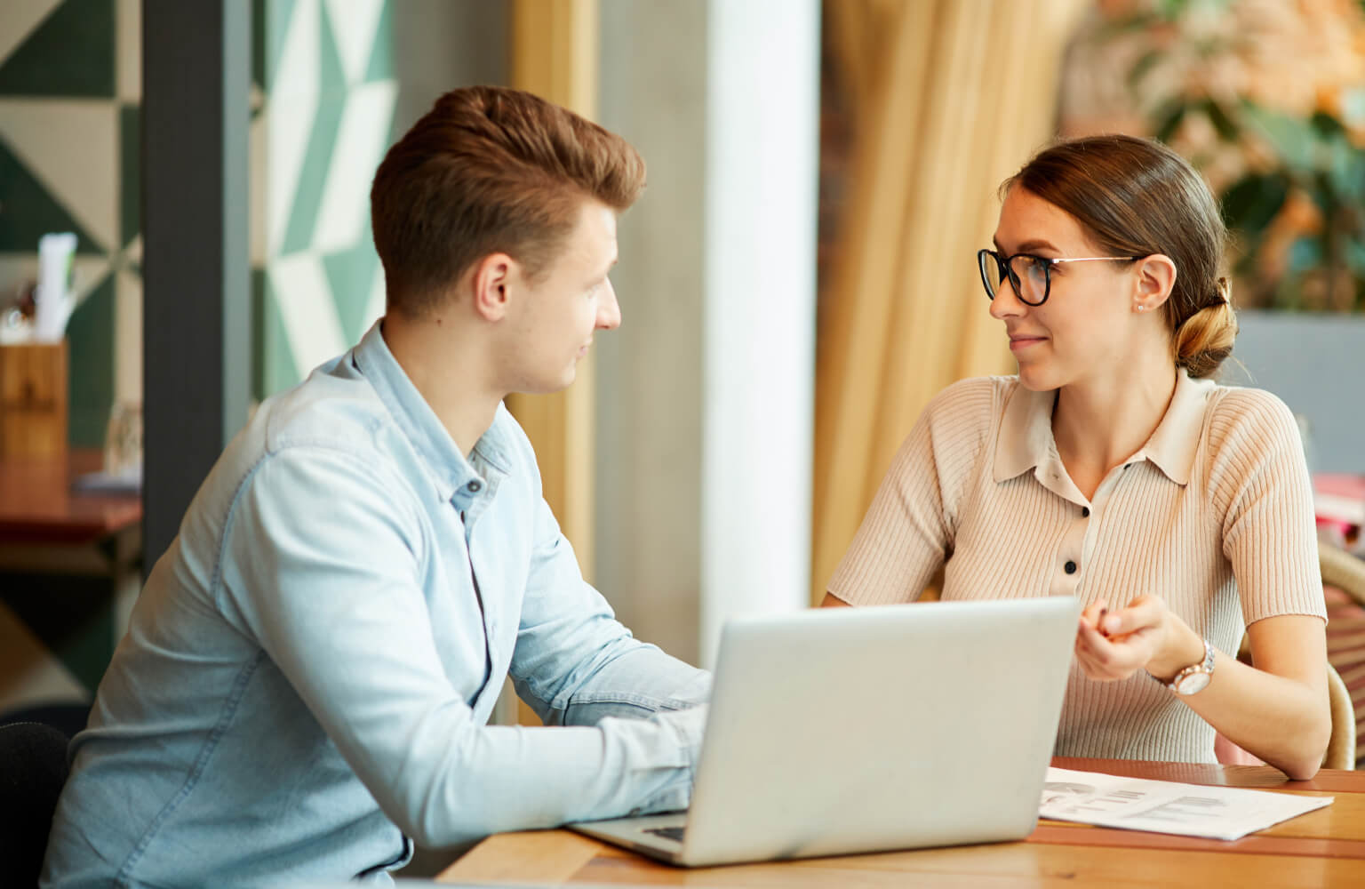 Projekt-Management-Headerbild-Mobile-1536x600