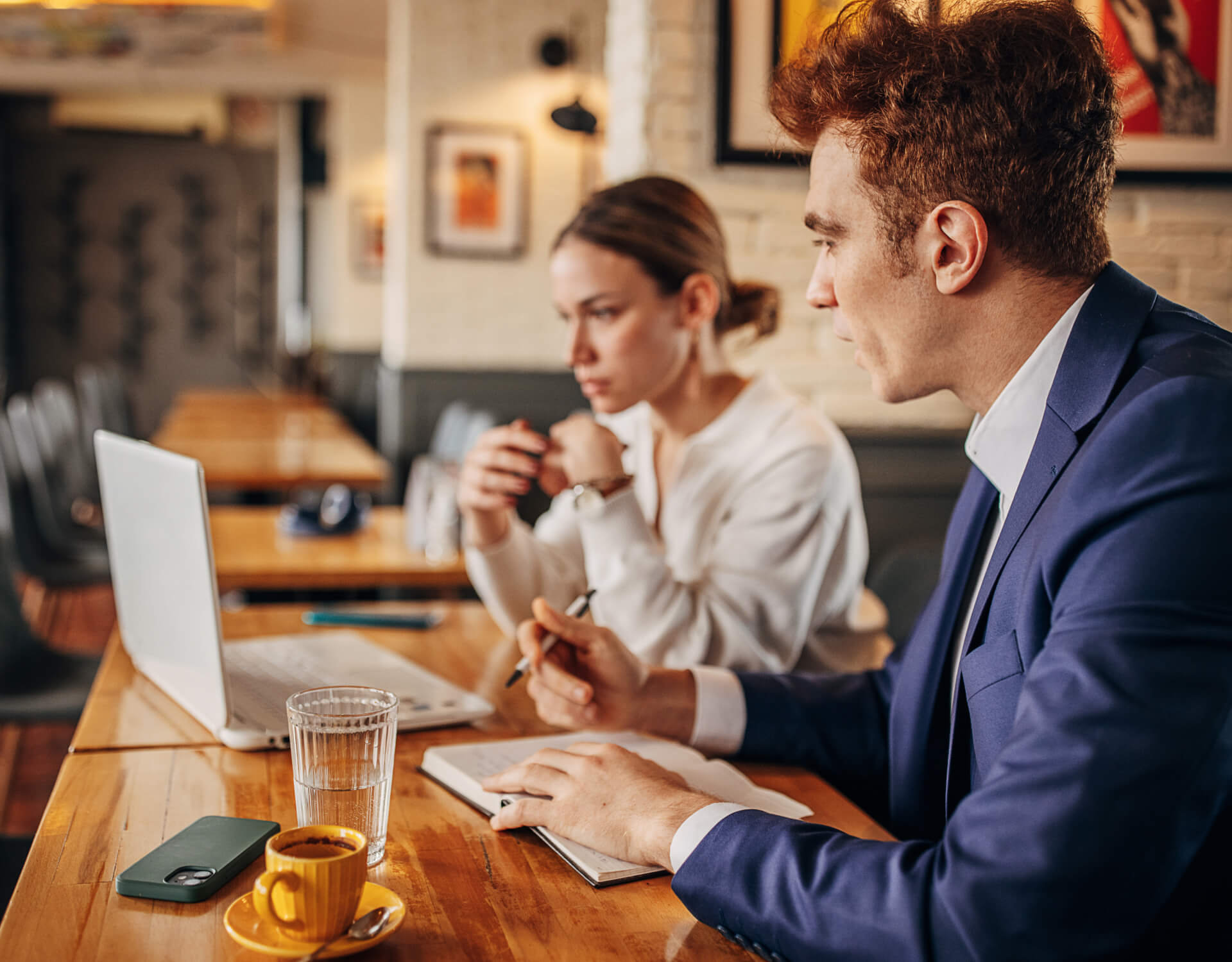 Kontakt-Headerbild-1920x1500